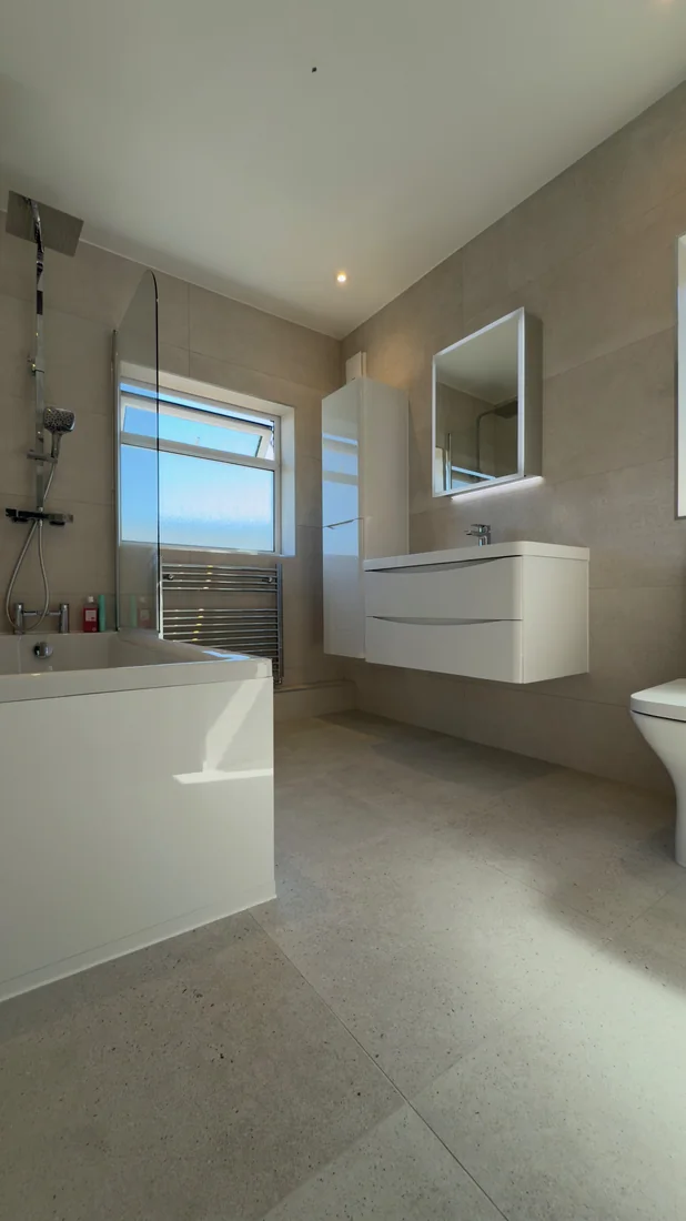 Family Bathroom bathroom by Element Bathrooms